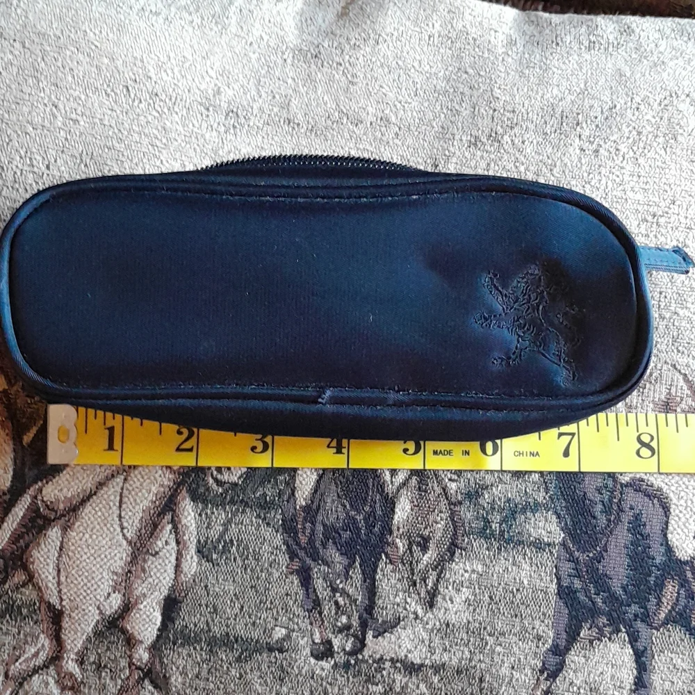 🌺BLACK Zip Up Case - Picture 4 of 5